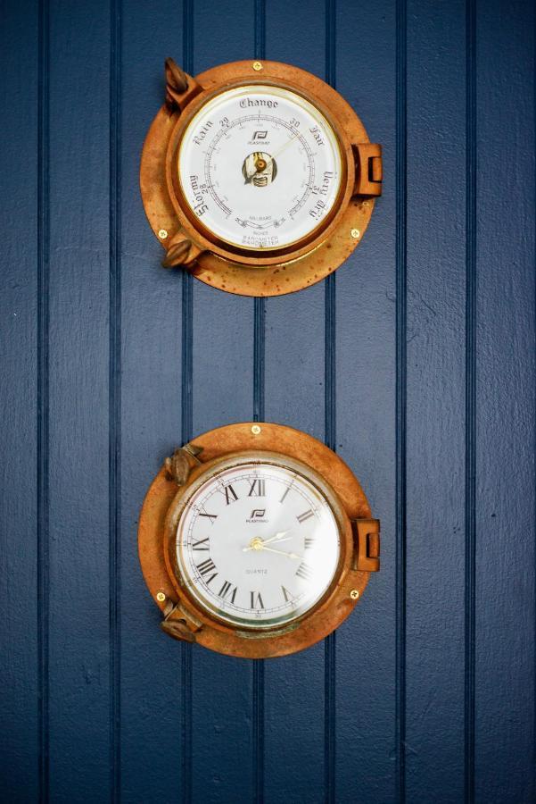 New Whaler Inn- Nautical Magic Hilo Downtown エクステリア 写真